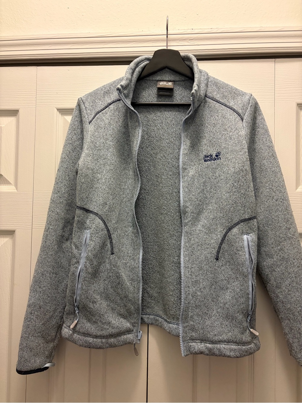 Jack Wolfskin Light Gray Full-Zip Fleece Jacket